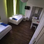 City Hostel Hostel *