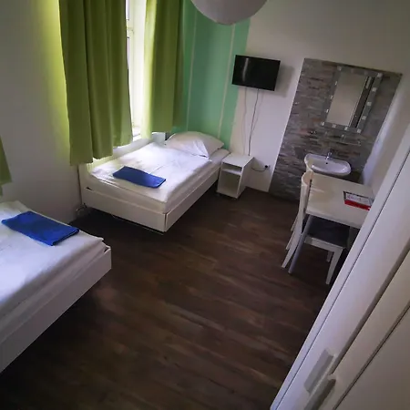 City Hostel Hostel *