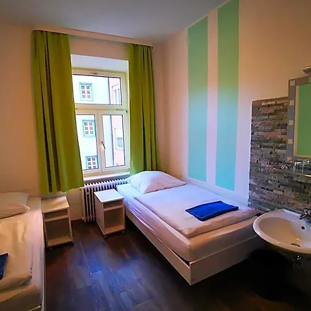 אכסניה City Hostel *